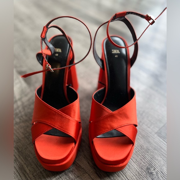 Satin Chunky Platform Sandals - Picture 4 of 6